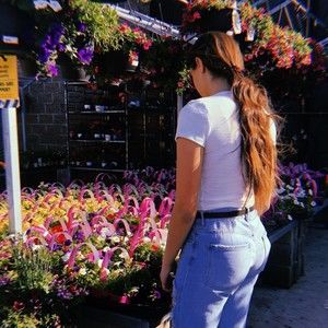 Meet your Posher, Delaney